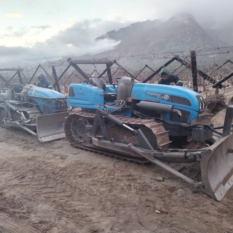 Landini kruiptrekker met stootlem